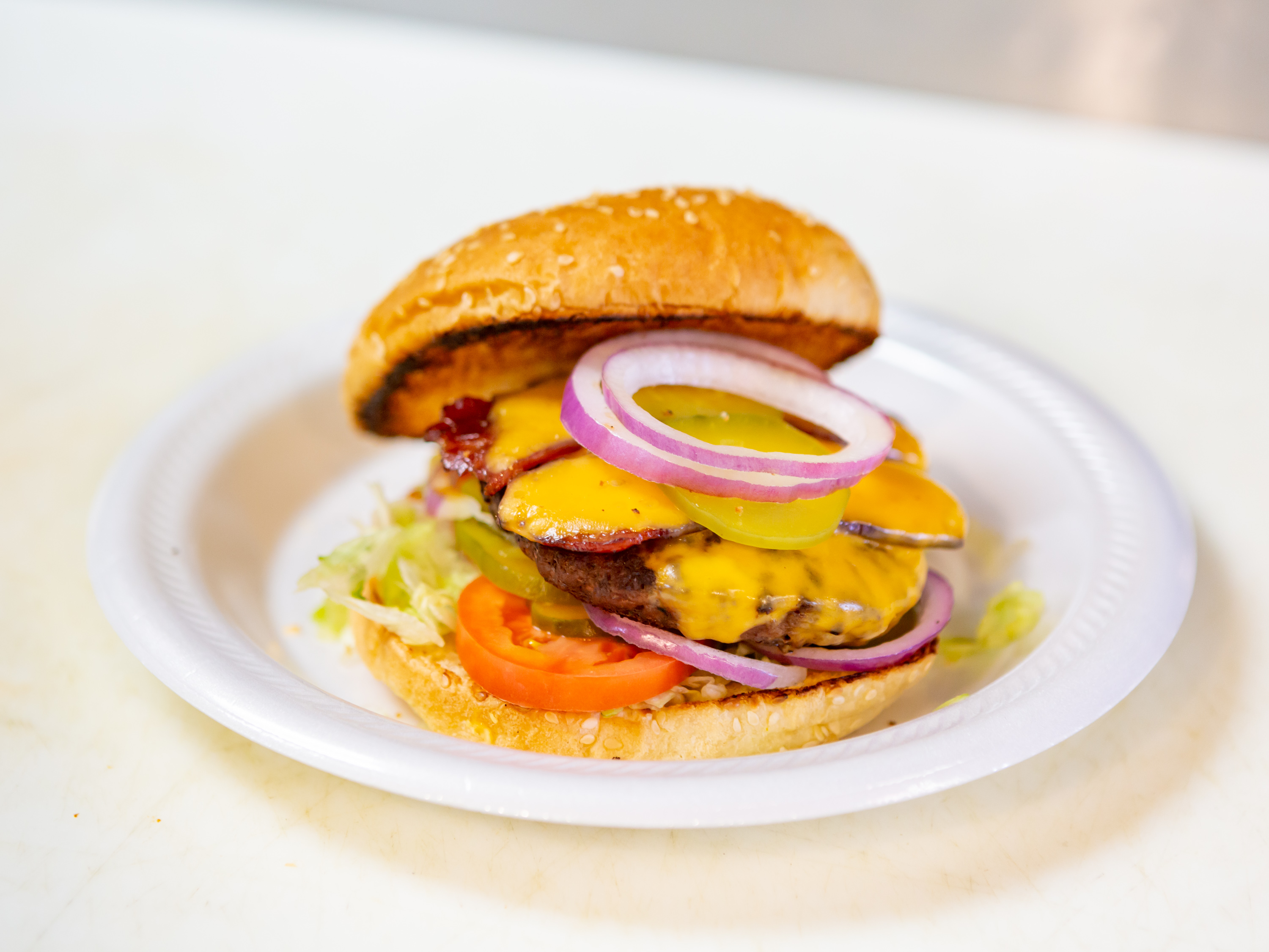 Order Bacon and Cheddar Cheese Burger food online from Wings N Things store, Dexter on bringmethat.com