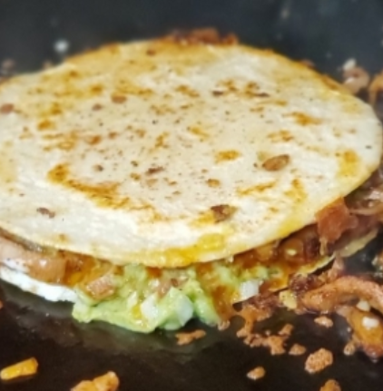 Order Chorizo Sope food online from Tacos Meche store, La Mirada on bringmethat.com
