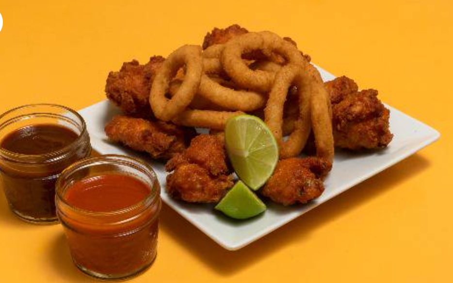 Order 10 Piece BBQ Wings Combo with Onion Rings food online from Wings And Things Express store, Richmond on bringmethat.com