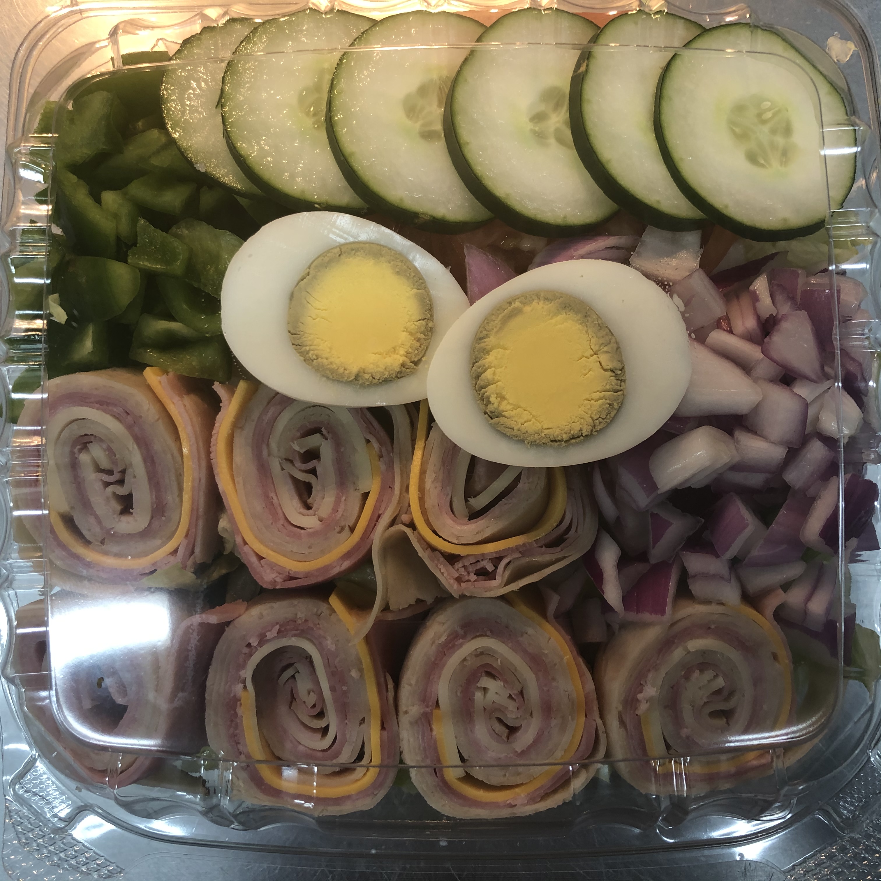 Order Chef's Salad food online from V3 Pizza & Subs store, Baltimore on bringmethat.com