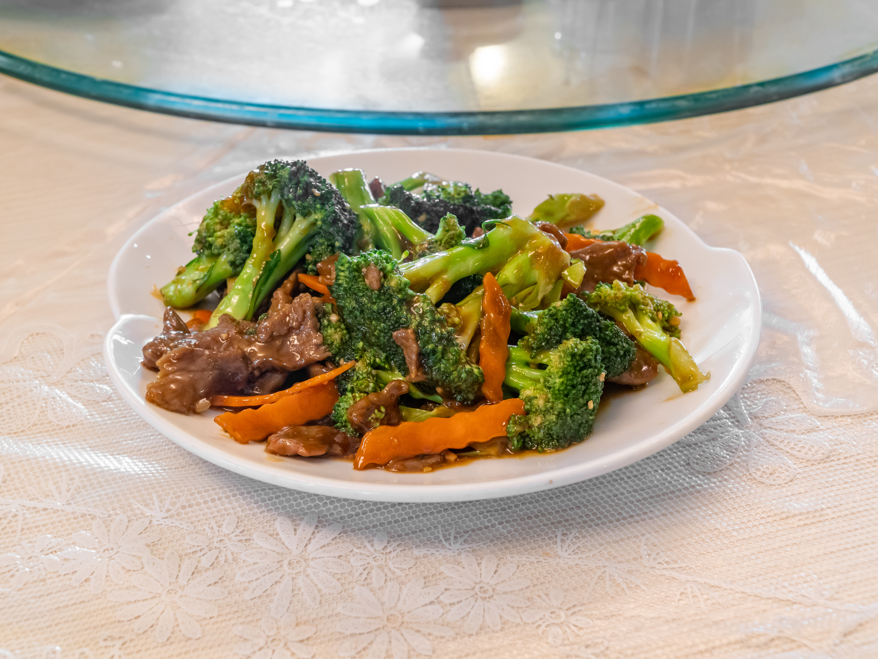 Order 55. Beef with Broccoli food online from Oriental Chinese Restaurant store, La Habra on bringmethat.com