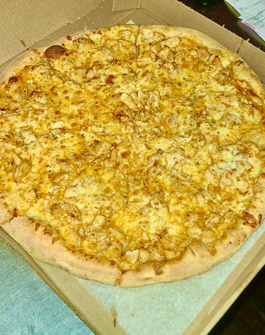 Order Chicken Buffalo Pizza - Medium 14'' food online from Rox 52 store, Plymouth on bringmethat.com