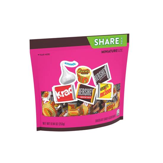 Order HERSHEY'S and REESE'S Chocolate Assortment Miniatures Candy, Individually Wrapped, 8.94 oz, Share Pack food online from Cvs store, DOVER on bringmethat.com