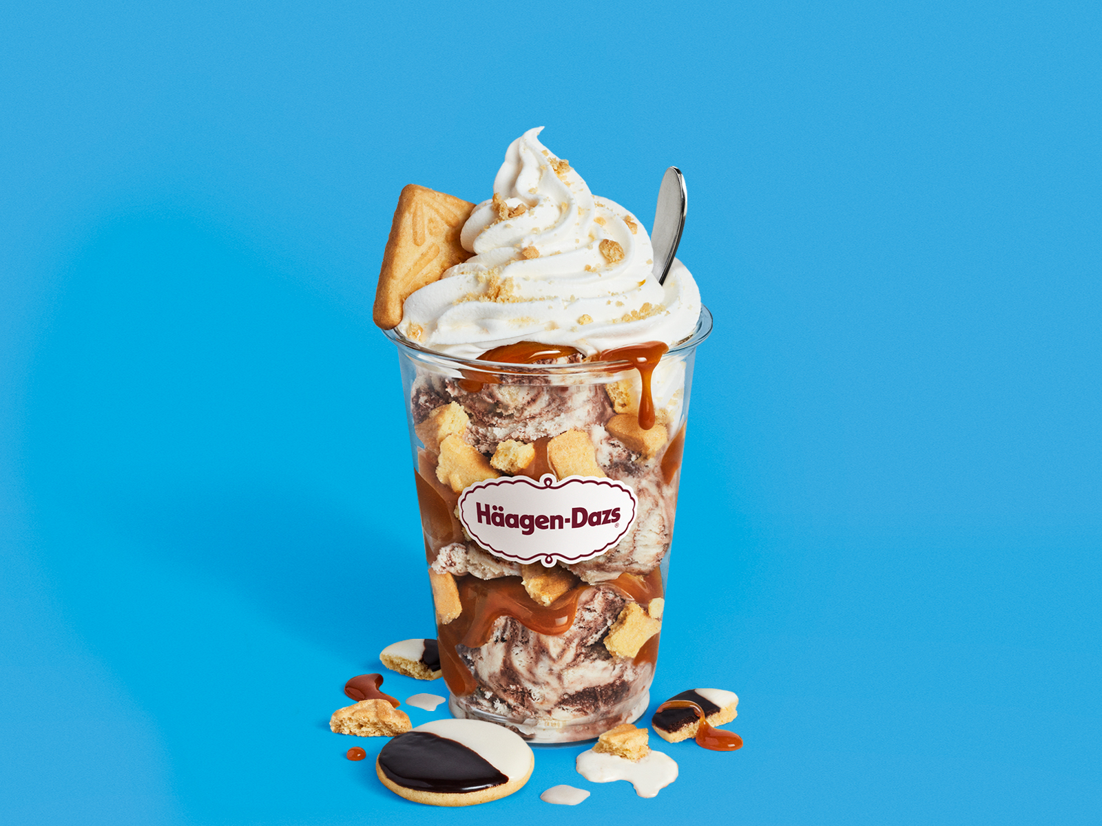 Order Black & White Cookie Dazzler Sundae – Limited Time Only food online from Häagen-Dazs store, Fresno on bringmethat.com