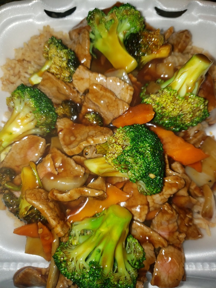 Order Beef with Broccoli food online from Fuji To Go store, Bedford on bringmethat.com