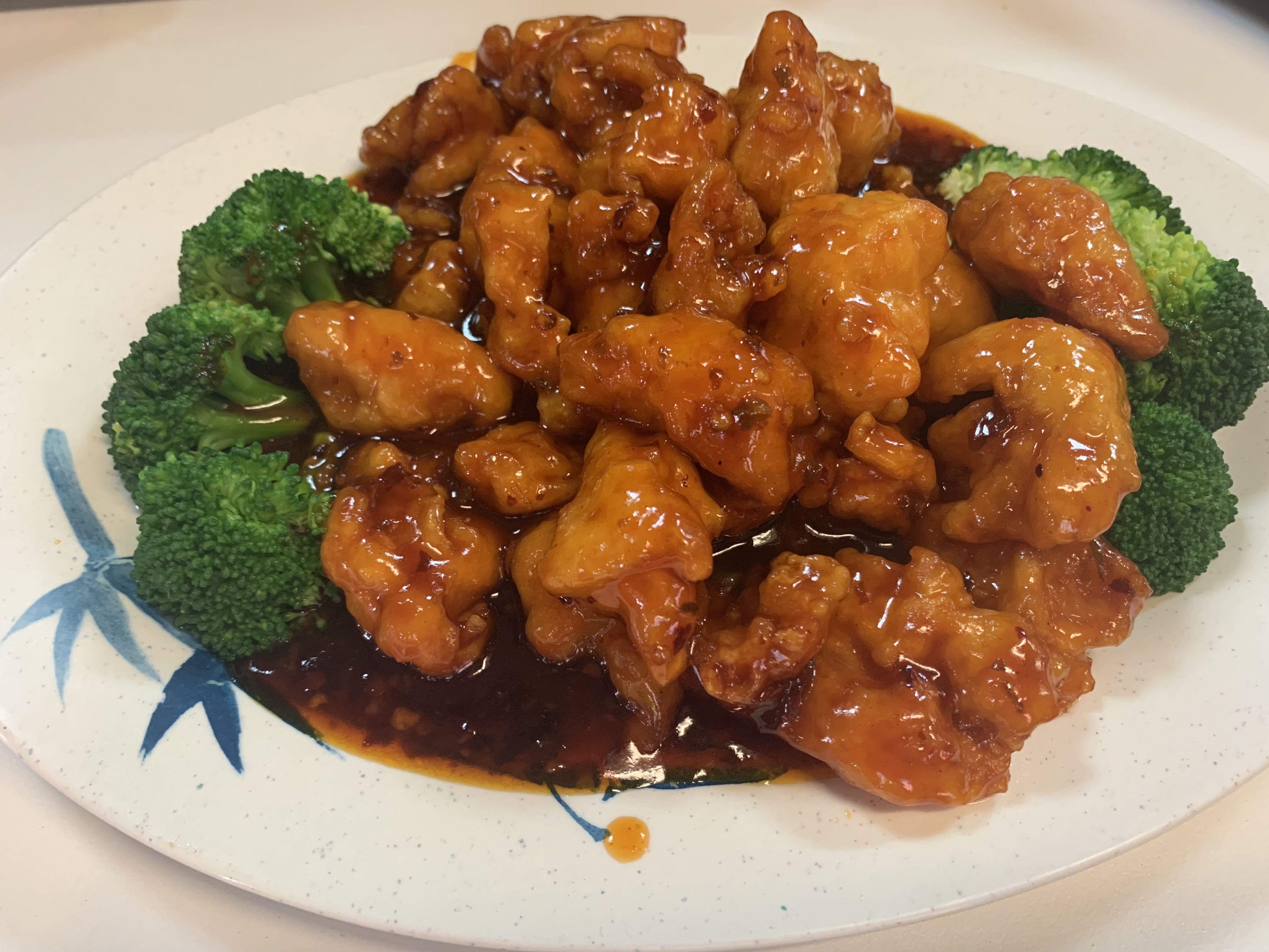 Order H5. General Tso's Chicken food online from Tsing Tao Chinese Cuisine store, Mesa on bringmethat.com