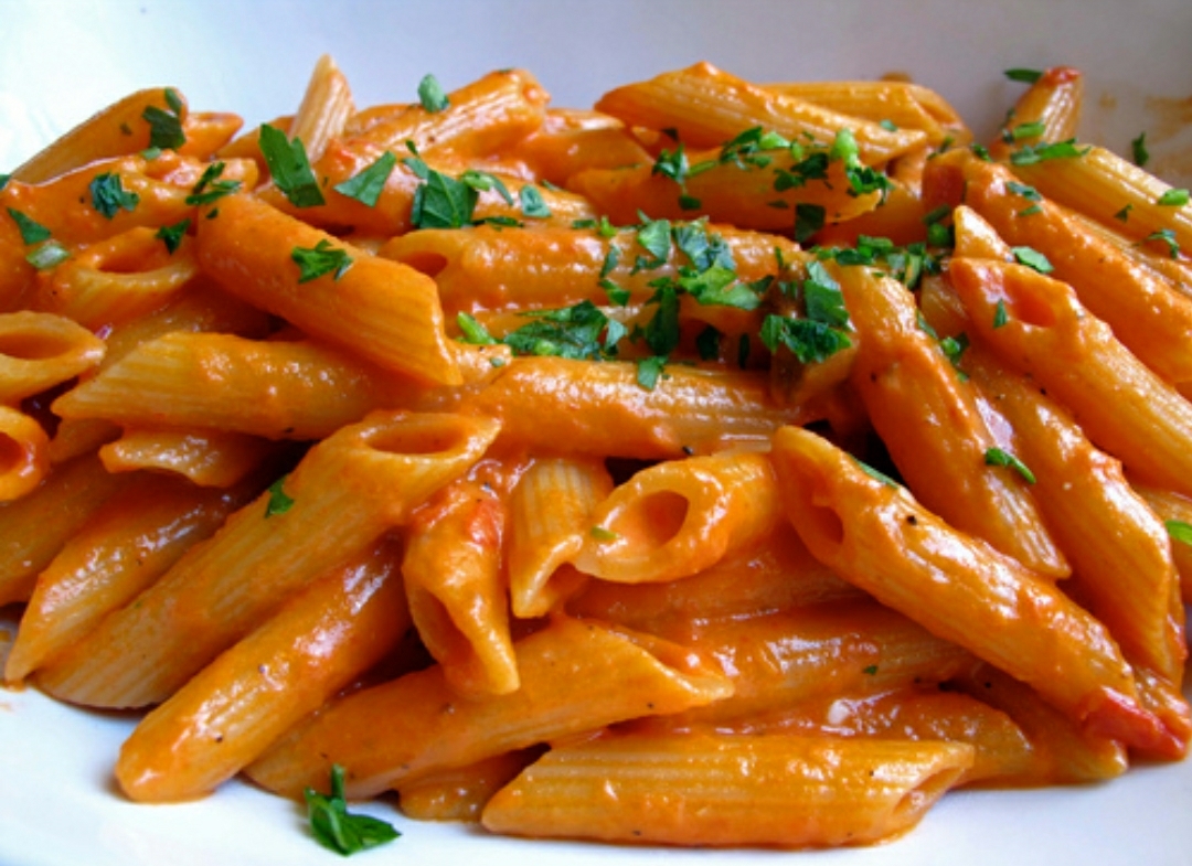 Order Penne Vodka food online from Roma Pizza store, Brooklyn on bringmethat.com