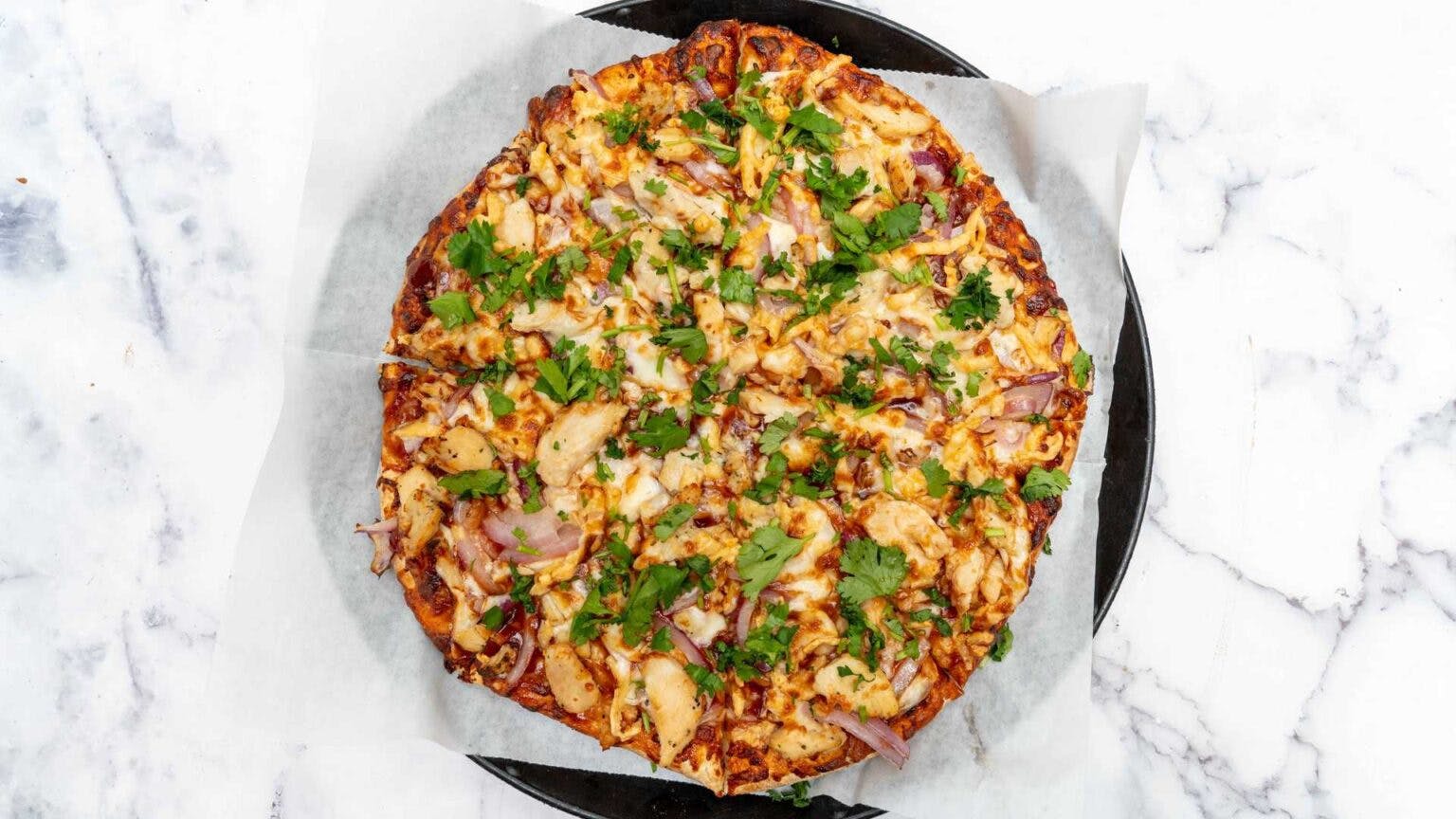 Order BBQ Chicken Pizza - Small 10'' (8 Slices) food online from Steves Pizza store, Rancho Cordova on bringmethat.com