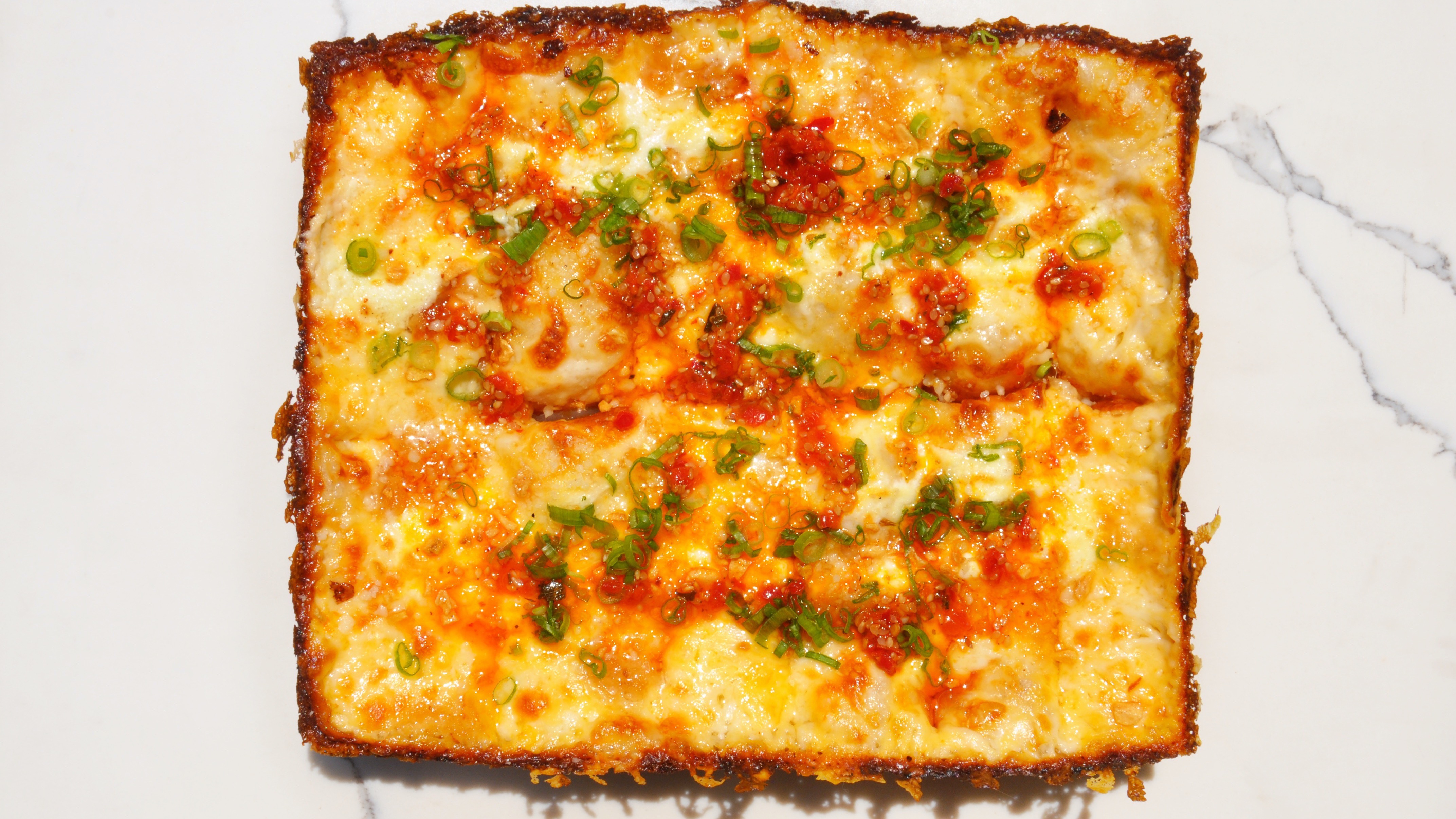 Order Garlic Cheese Sticks food online from Dtown Pizzeria store, Los Angeles on bringmethat.com