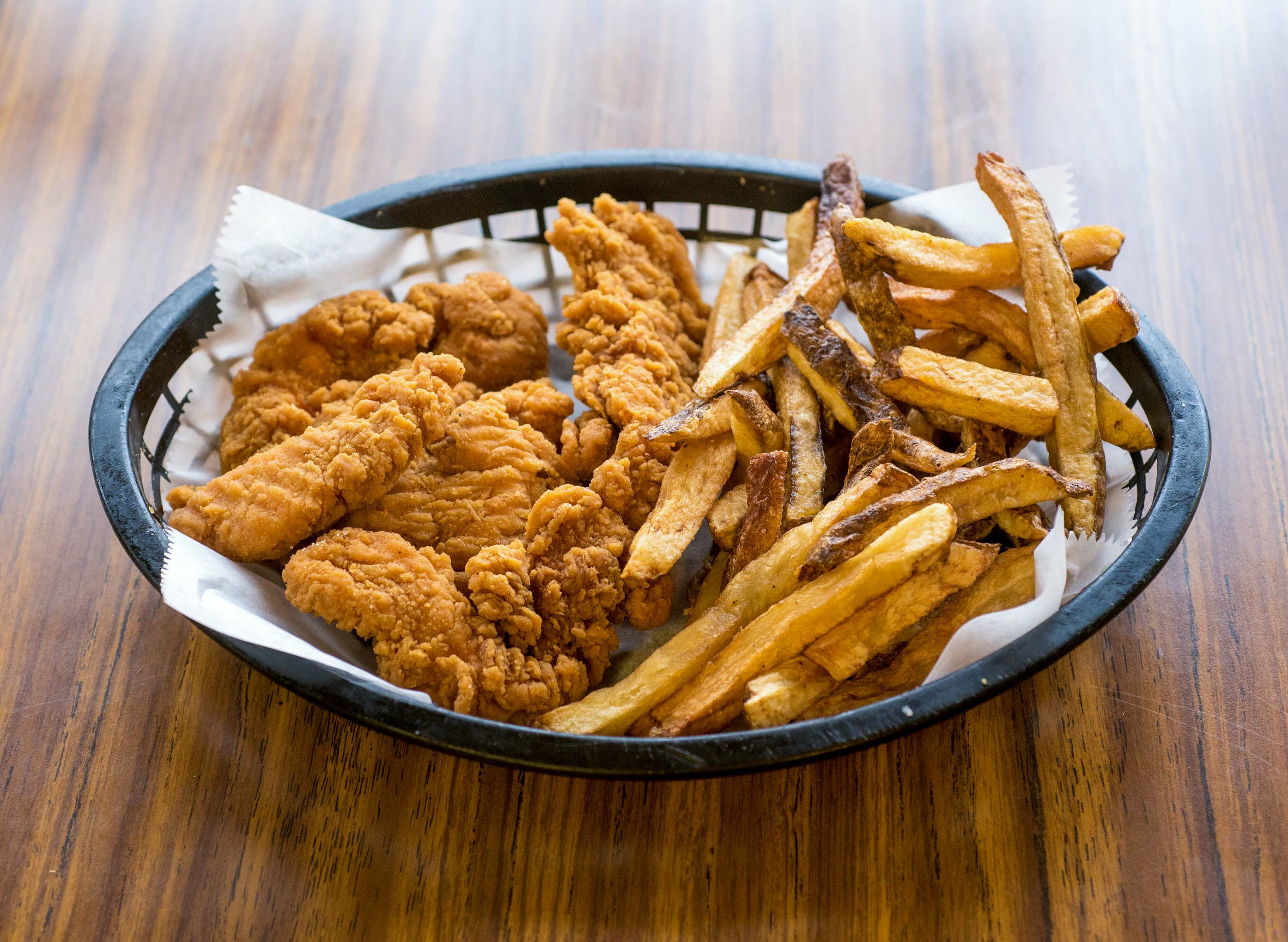 Order 5 Piece Chicken Tenders with Fries food online from Maldini's Pizza store, Swissvale on bringmethat.com