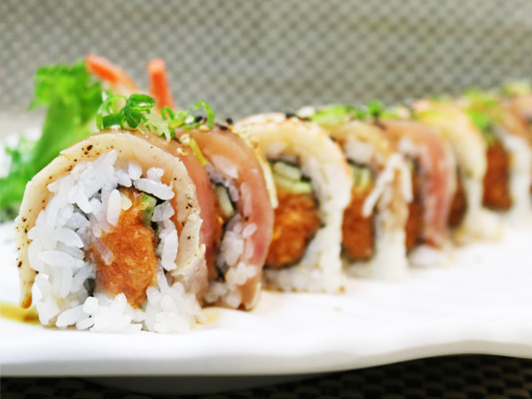 Order Hush Roll food online from Sushiraw store, Los Angeles on bringmethat.com