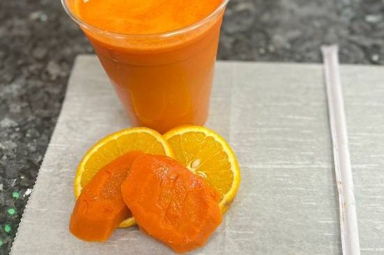Order Orange ＆ Carrot Juice / Jugo De Naranja con Zanahoria food online from La barca restaurant store, New York on bringmethat.com