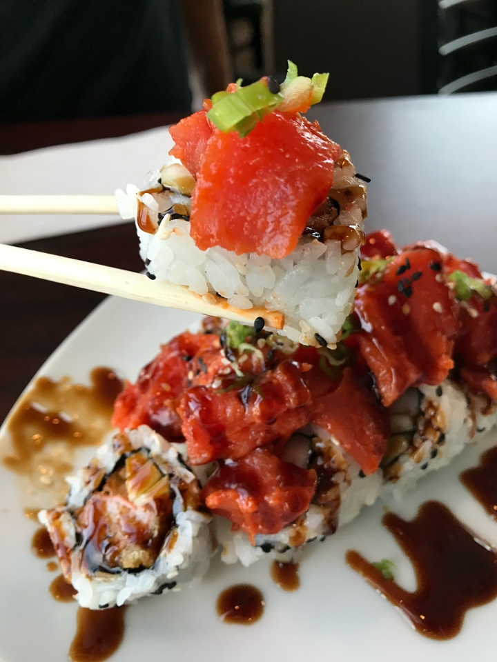 Order Hot Roll food online from Wave Asian Bistro & Sushi store, Mount Dora on bringmethat.com
