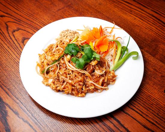 Order 41. Pad Thai food online from Immdeethai Restaurant & Bar store, Gresham on bringmethat.com