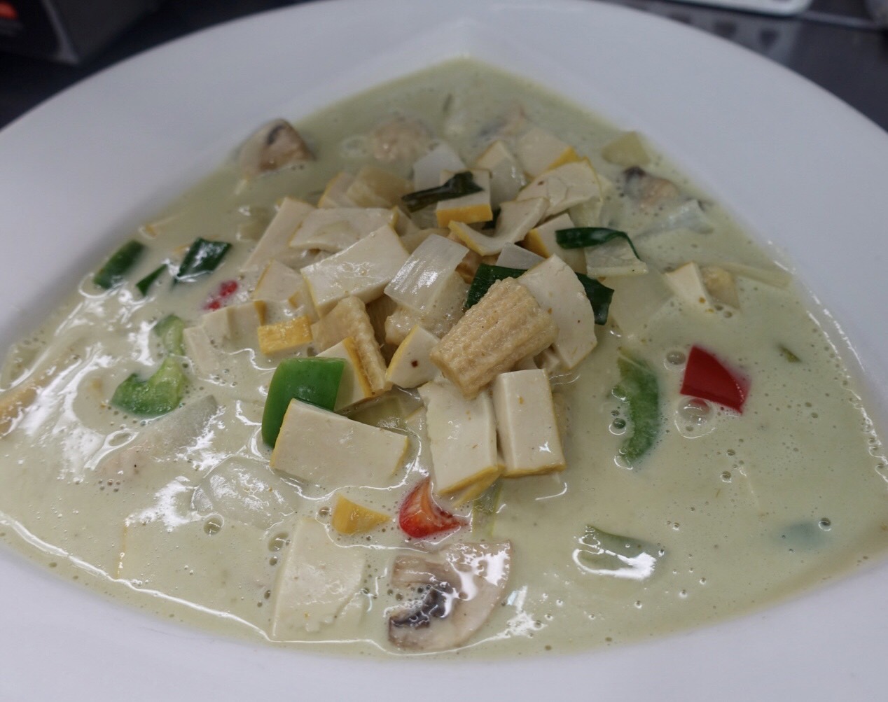 Order Green Curry food online from Sushi Thai store, Libertyville on bringmethat.com