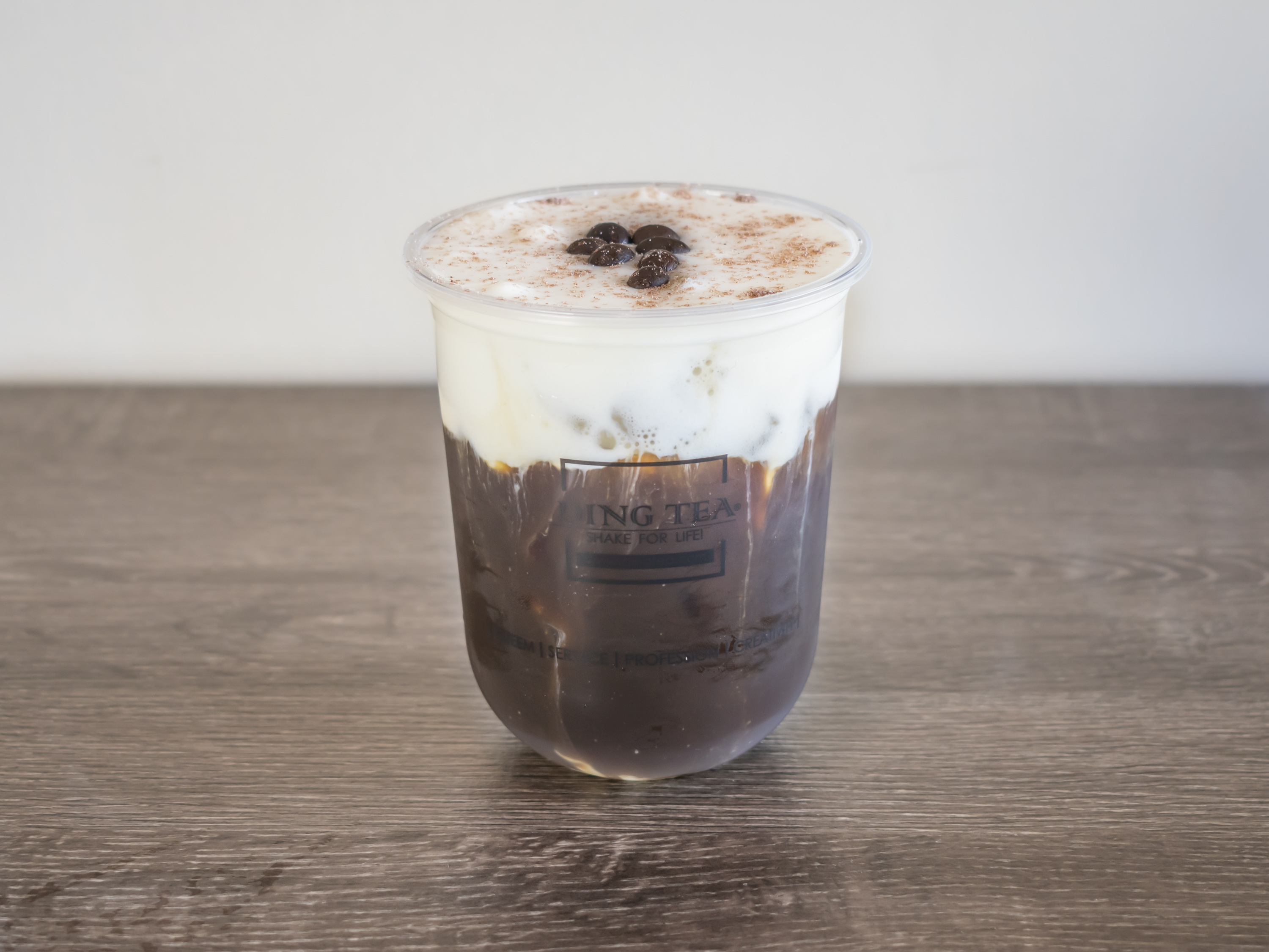 Order Cold Caffe Americano food online from Ding Tea Palm Desert store, Palm Desert on bringmethat.com