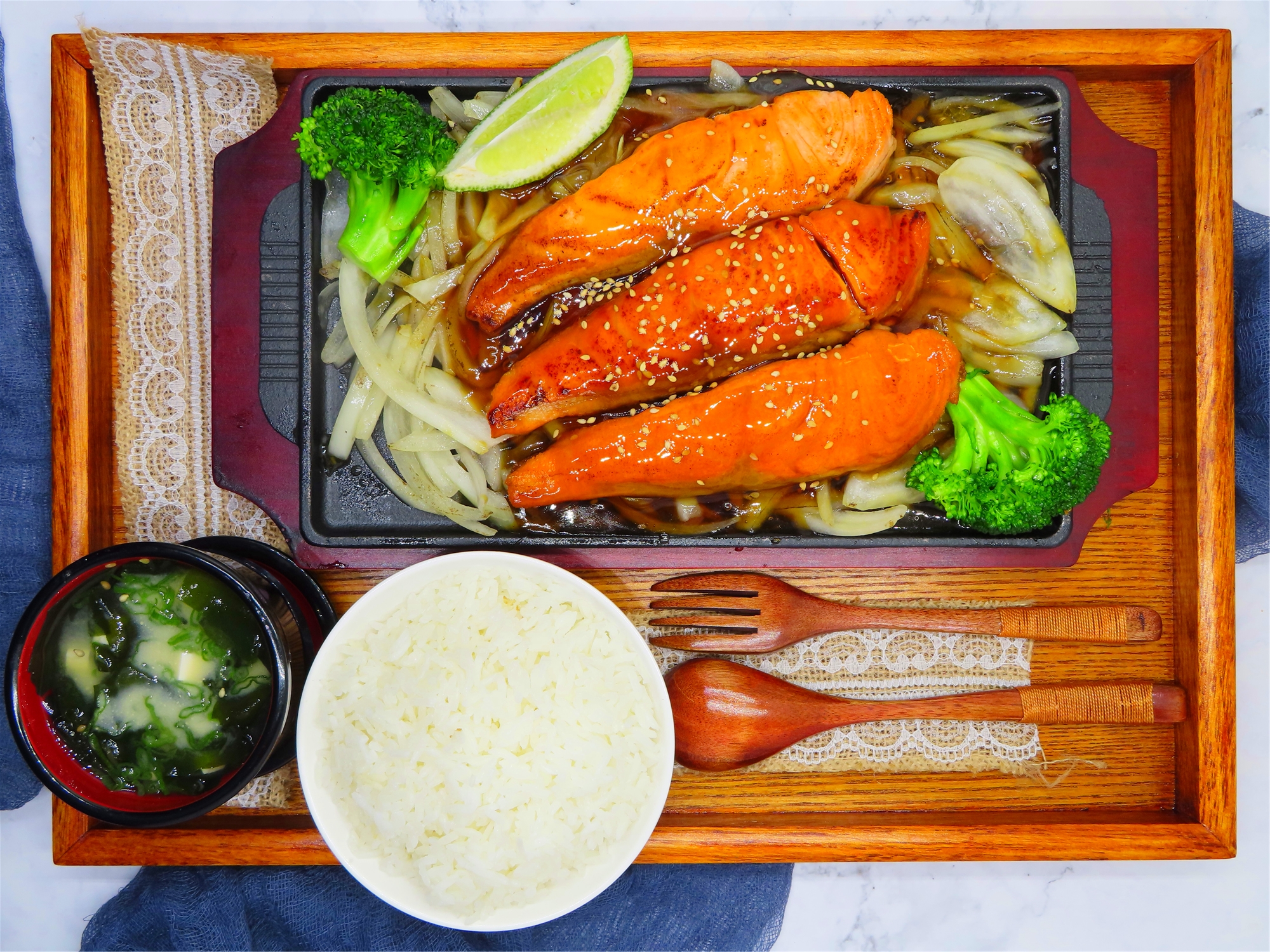 Order 29. Salmon Teriyaki food online from Peking Express store, South Ozone Park on bringmethat.com