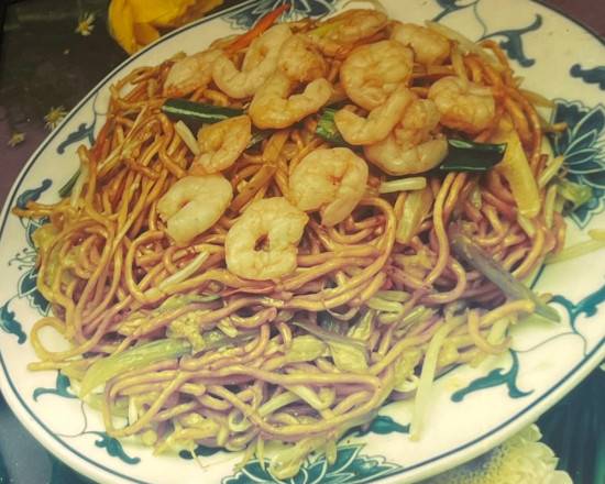 Order Shrimp Lo Mein food online from Little Chinese Kitchen store, Metairie on bringmethat.com