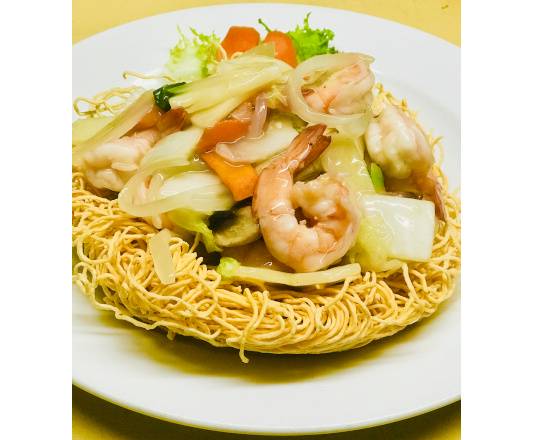Order 48.Seafood Fried Noodles food online from Sakura Sushi & Thai Cuisine store, New York on bringmethat.com