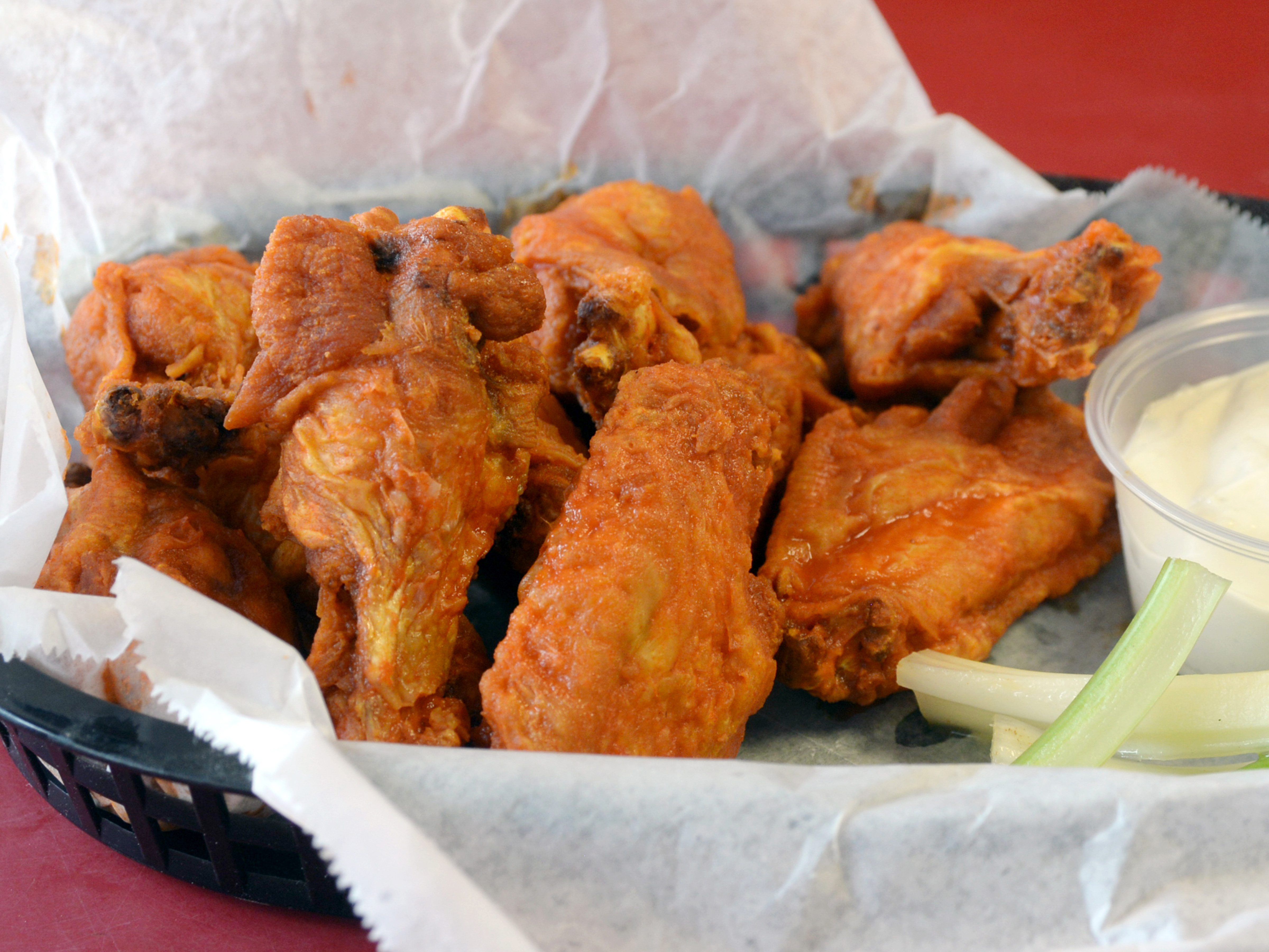 Order Wings food online from Dc Pizza & Catering store, Albany on bringmethat.com