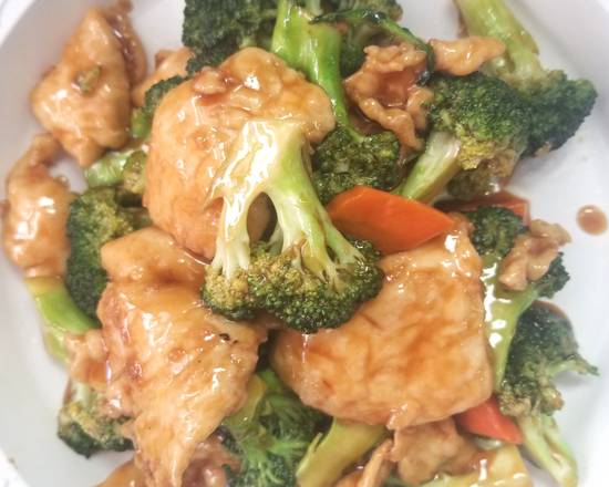 Order Chicken With Broccoli food online from Maxim Garden store, Jamaica on bringmethat.com