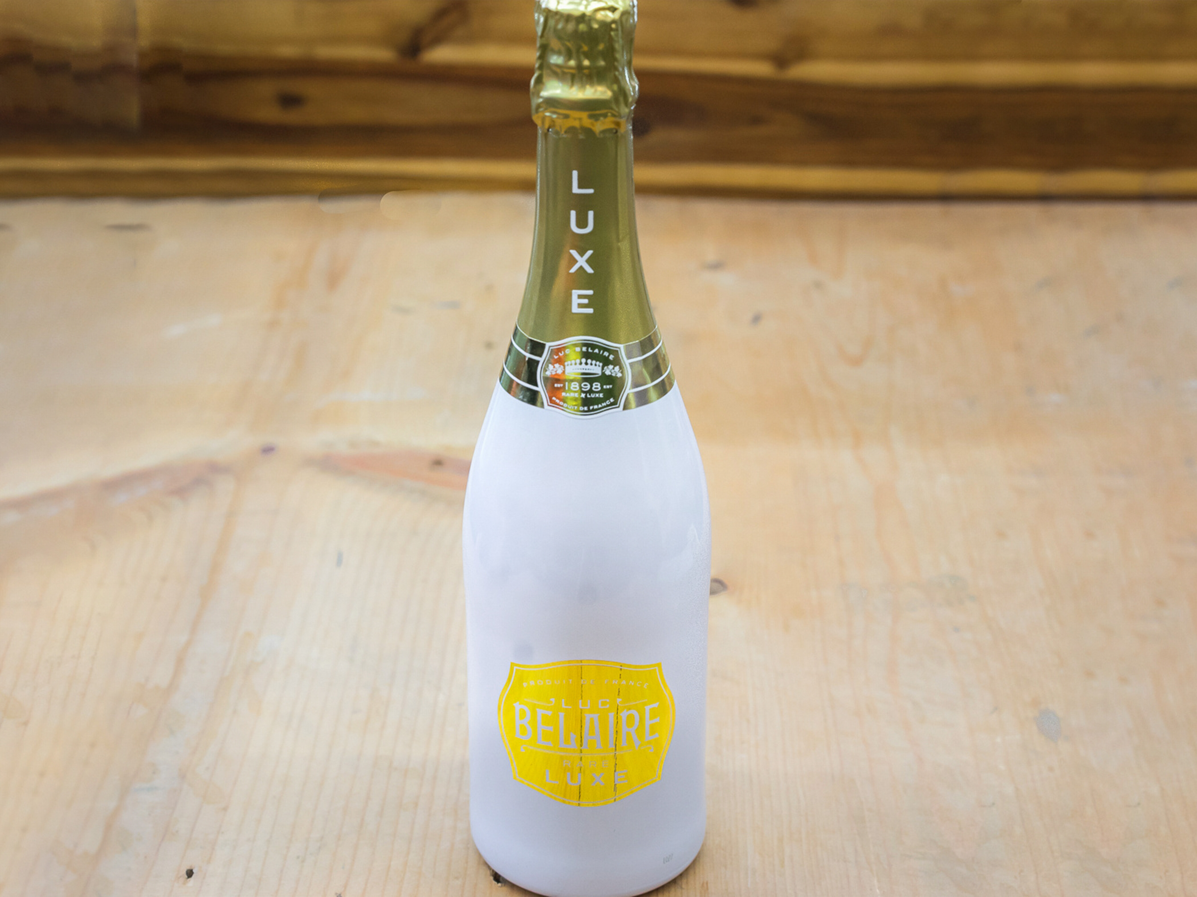 Order 750 ml Belaire Rare Lux food online from B & B Liquor Market store, Los Angeles on bringmethat.com
