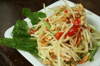 Order Y2. Papaya Salad with Dried Shrimp Powder and Peanut (Tum Thai) food online from Ayada Thai store, Elmhurst on bringmethat.com