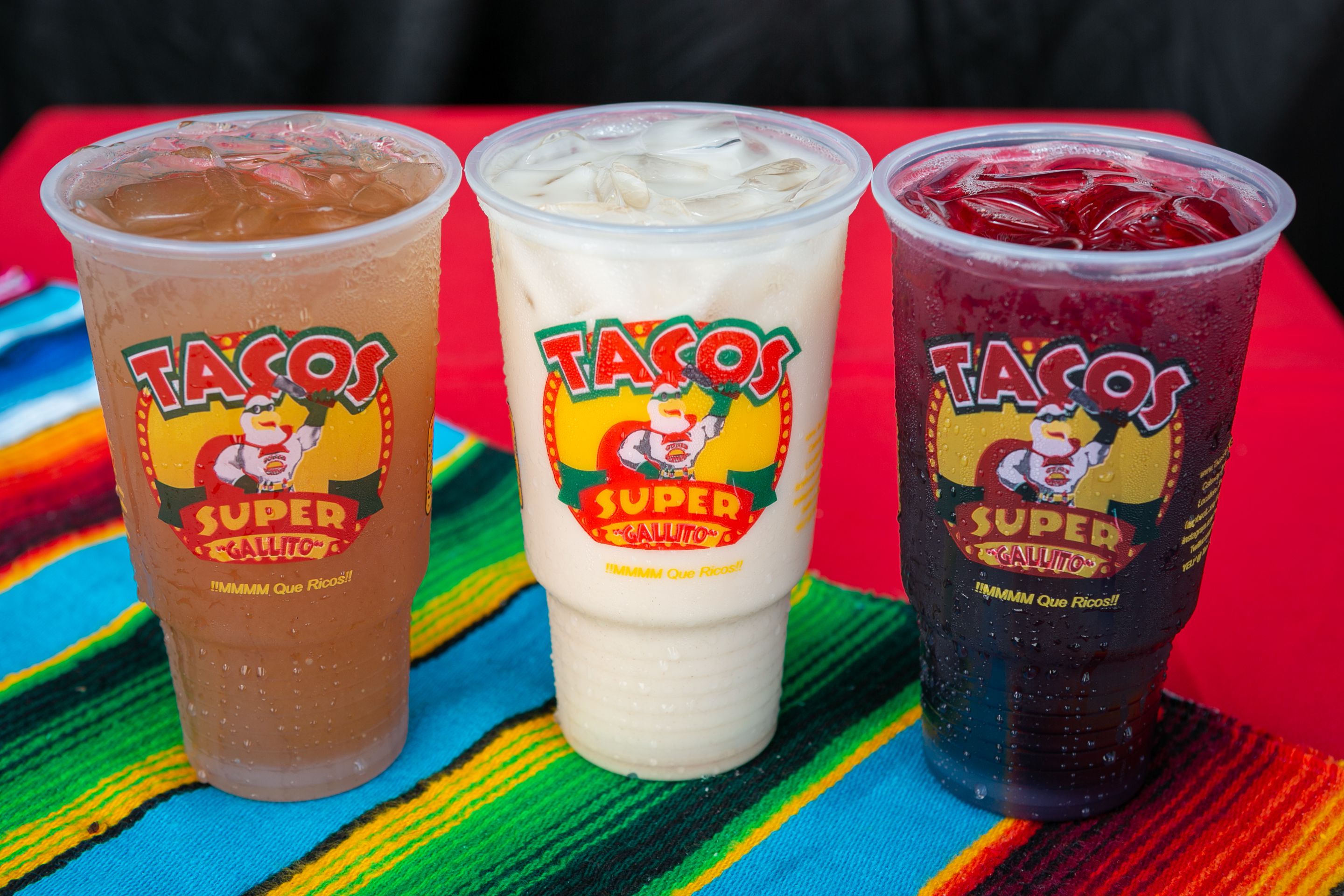 Order Horchata food online from Tacos Super Gallito store, San Pedro on bringmethat.com