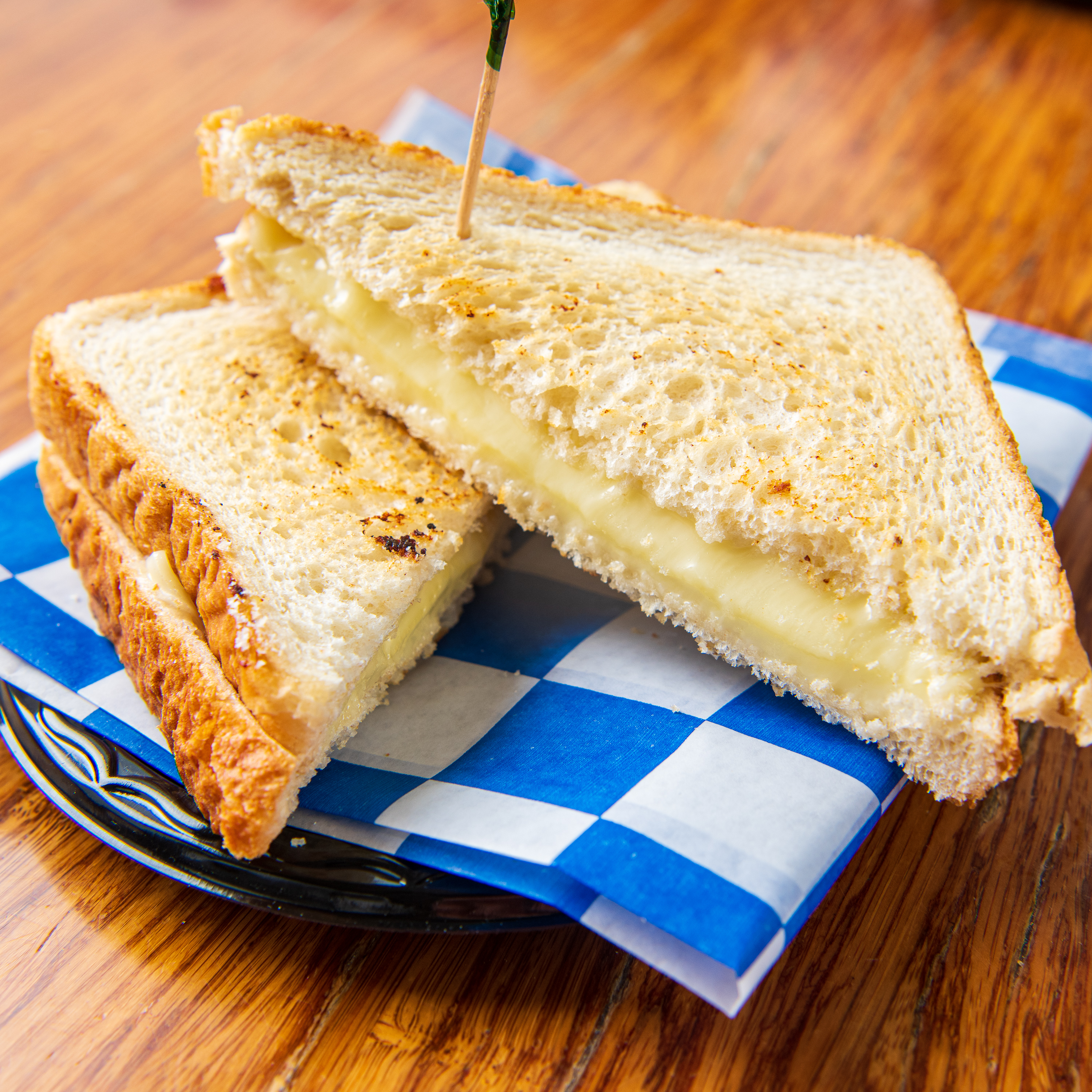Order Grilled Cheese Sandwich food online from Iggy Doughboys & Chowder House store, Warwick on bringmethat.com