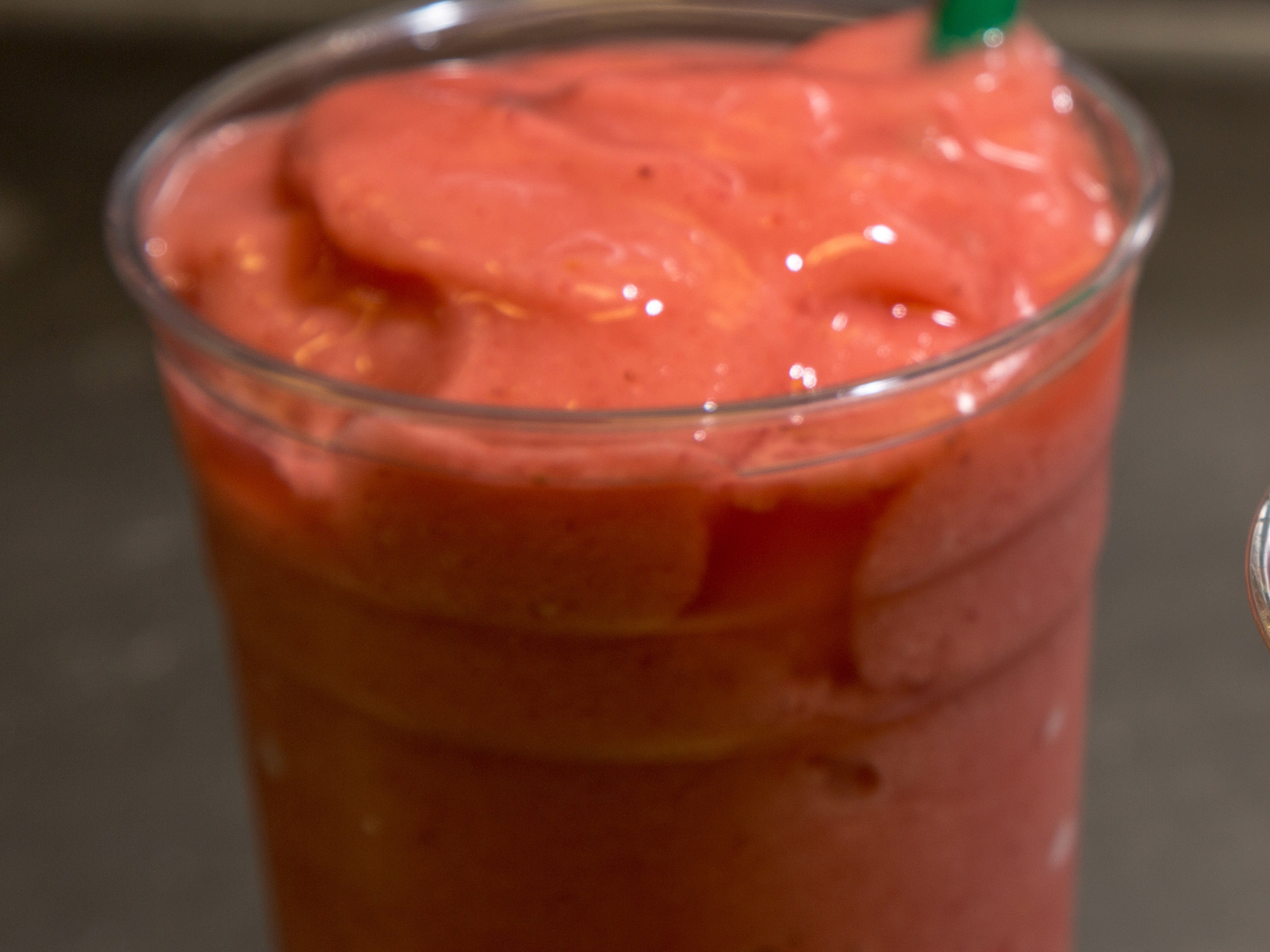 Order Strawberry and Banana Ice Smoothie food online from Hunan Delight store, Washington on bringmethat.com