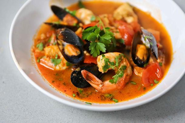 Order POH-TAK SEAFOOD SOUP food online from Yummy thai store, New York on bringmethat.com
