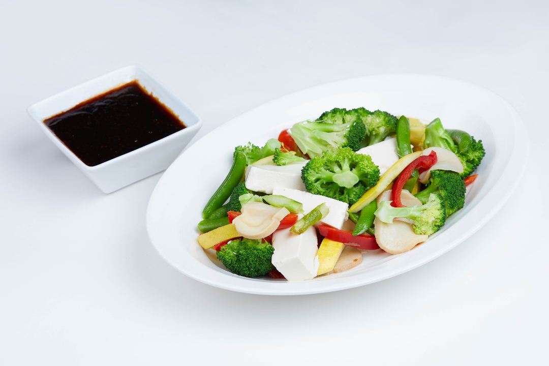 Order Mixed Vegetables w/Tofu food online from MoCA Asian Bistro - Queens store, Forest Hills on bringmethat.com