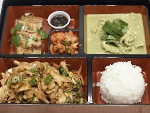 Order (B4) Teriyaki Chicken & Garden Green Curry food online from Wave Bowl store, Plano on bringmethat.com