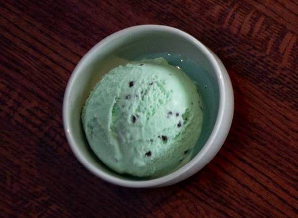 Order Mint Chocolate Chip Ice Cream food online from The Metropolitan store, North Wales on bringmethat.com