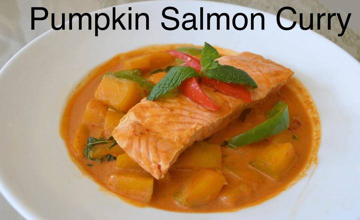 Order Pumpkin Salmon Curry food online from Toomie's Thai By Mee Choke store, Alameda on bringmethat.com