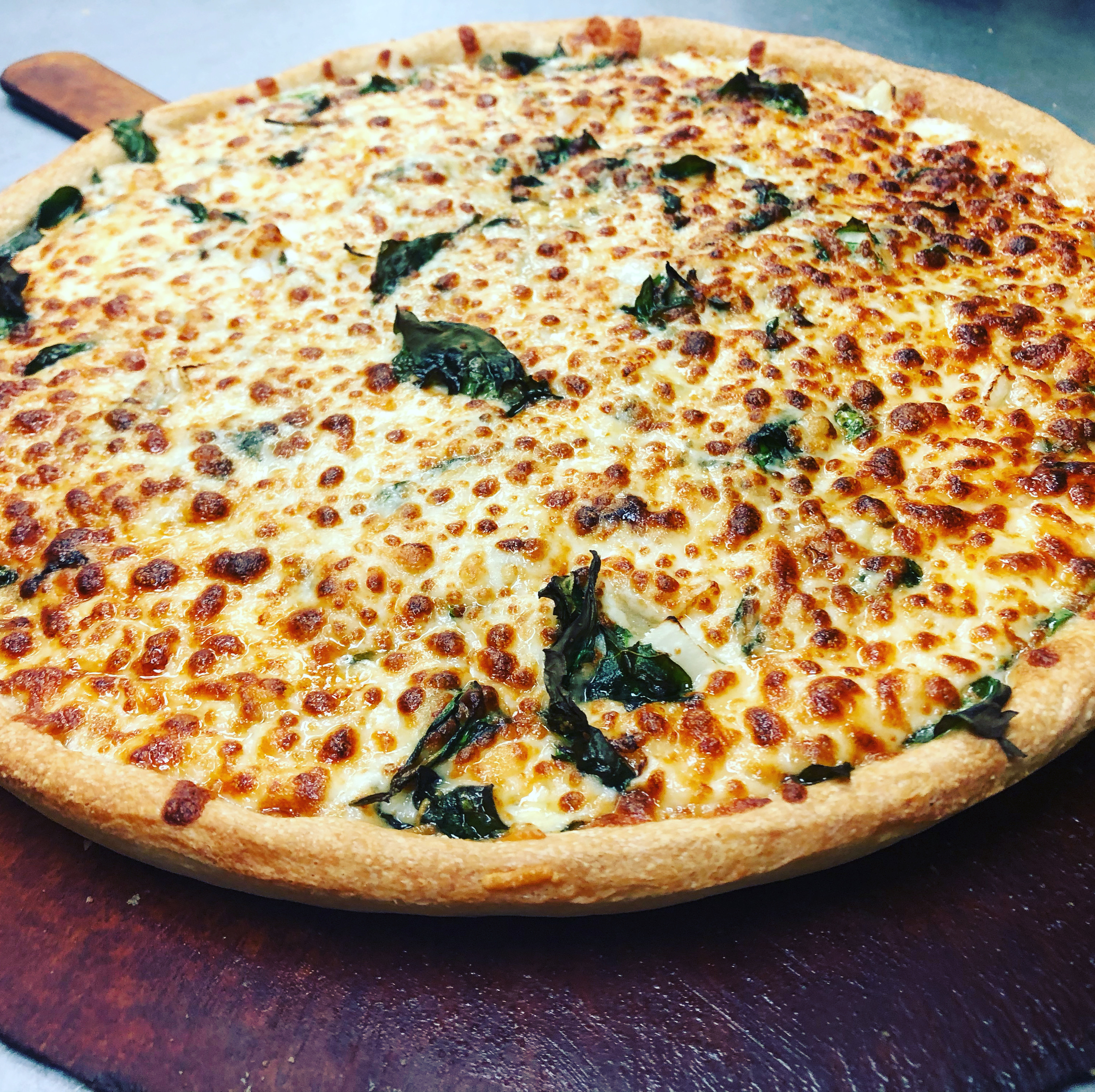 Order Alfredo Spinach Pizza food online from Korner Slice store, Spring on bringmethat.com
