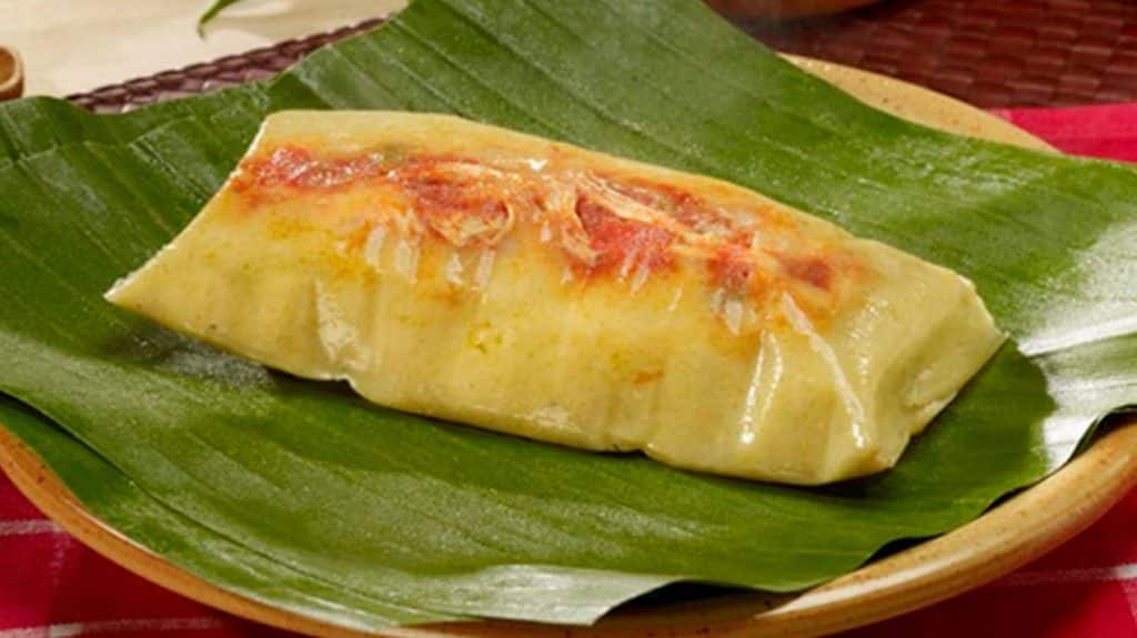 Order Tamale de Pollo food online from  Papa Keeke's Pizza & More store, Baltimore on bringmethat.com