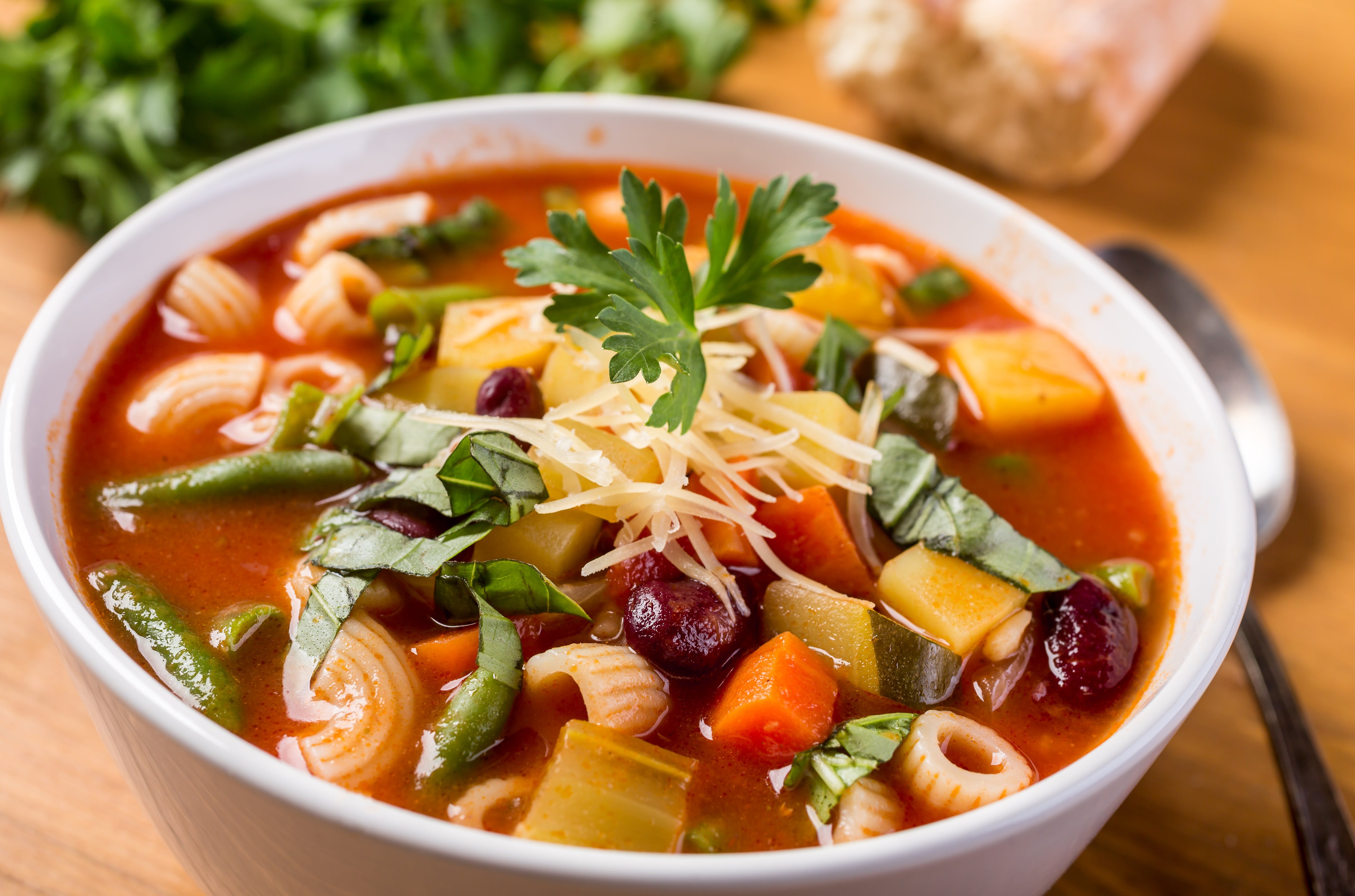 Order Homemade Minestrone Soup - Soup food online from Papa Pizza Pie store, Fullerton on bringmethat.com