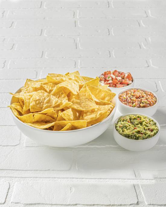 Order Guacamole and Chips food online from Cafe Rio store, Flagstaff on bringmethat.com