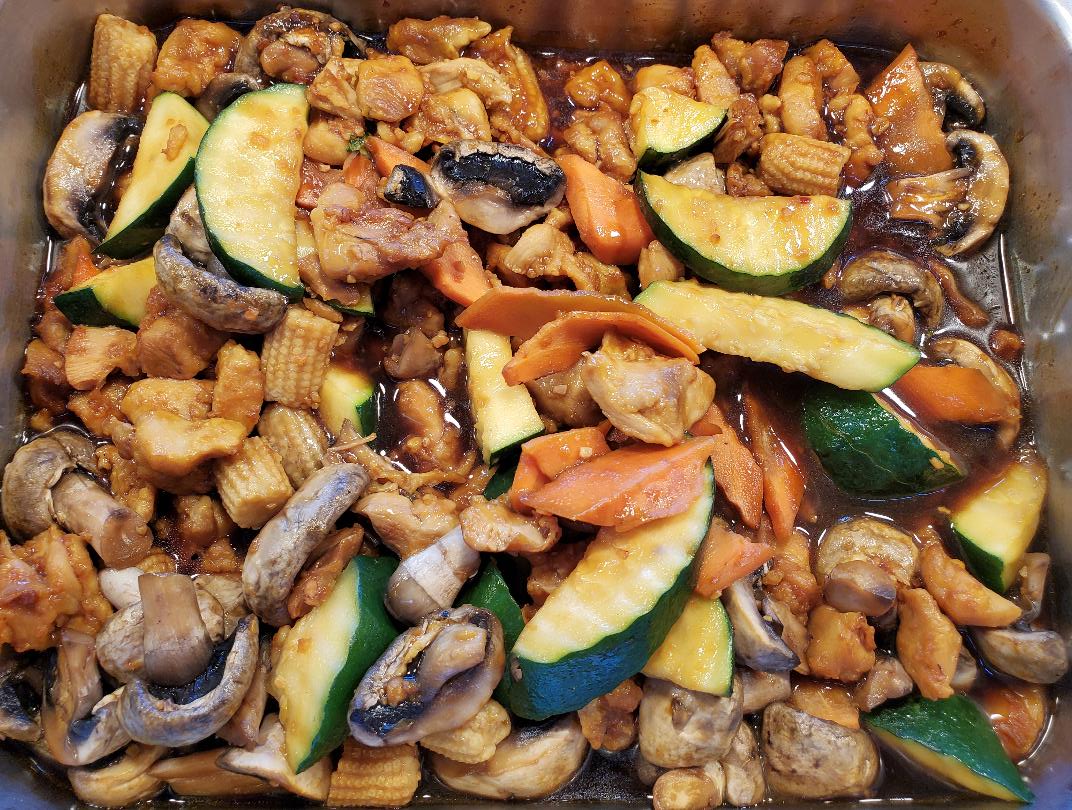 Order Mushroom Chicken Party Tray food online from Chinatown Express store, Los Angeles on bringmethat.com