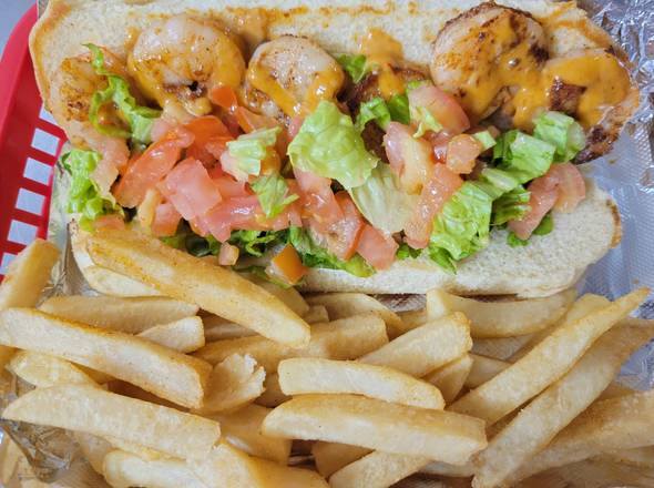 Order Shrimp Po'boy food online from Rhodes Casual Dining store, LaGrange on bringmethat.com