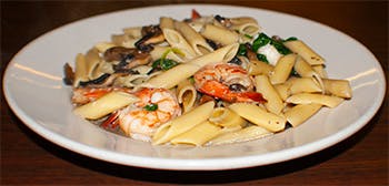 Order Penne con Spinach, Mushrooms, Olio & Aglio Sauce & Shrimp - Pasta food online from Primas Pasta & Pizza Restaurant store, Fort Worth on bringmethat.com