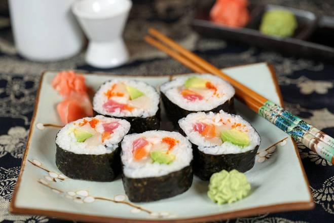 Order Chicago Roll ( 5 pcs ) food online from Osaka sushi express & fresh fruit smoothies store, Chicago on bringmethat.com