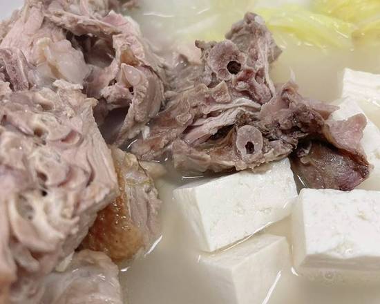 Order Roasted Duck Bone Soup鴨架湯 food online from Dongpo Restaurant store, Arcadia on bringmethat.com