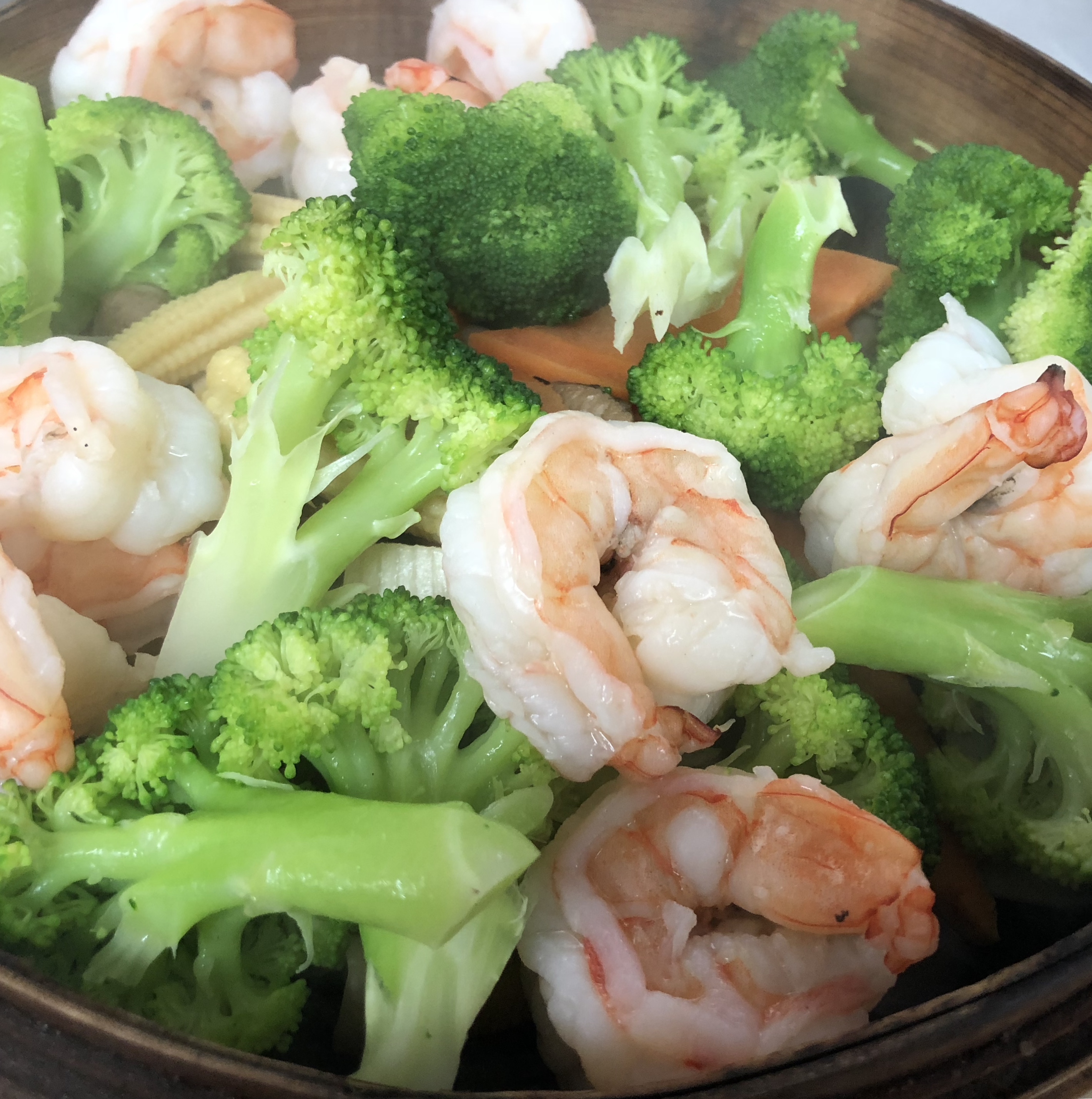 Order Steam Shrimp w. Mixed Vegetable food online from Pig Heaven store, New York on bringmethat.com