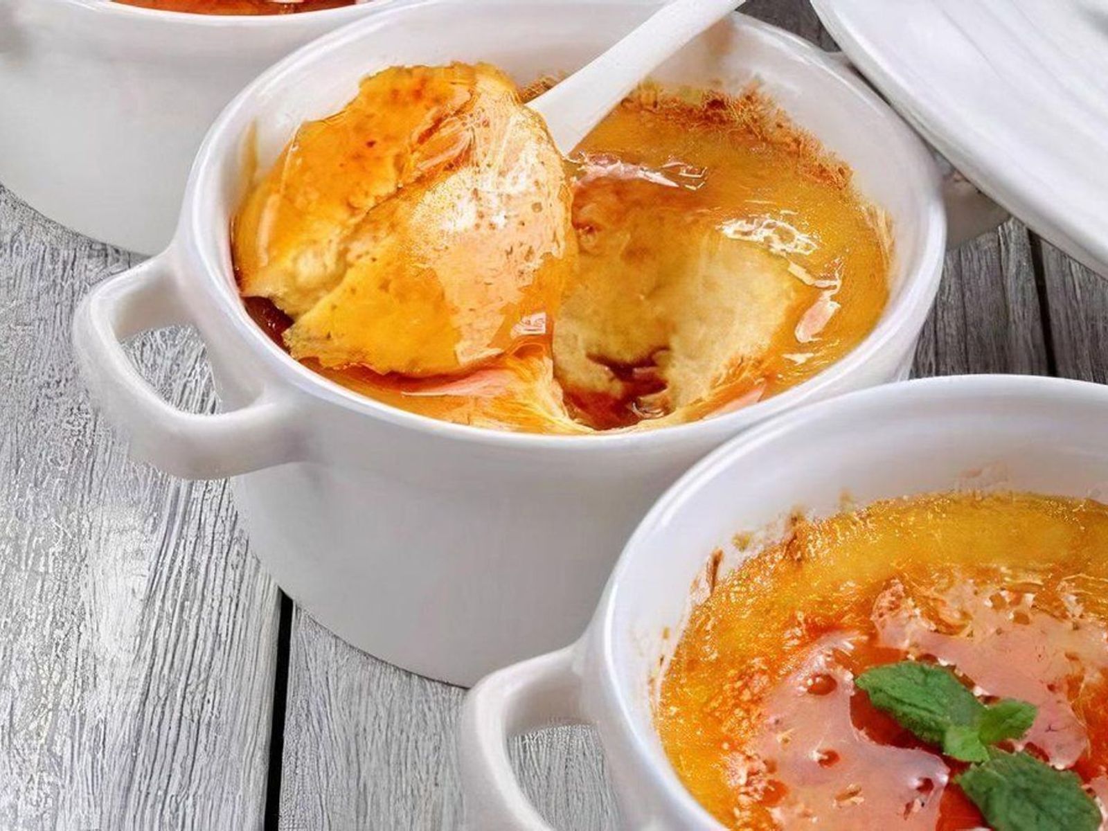 Order Swan Point Creme Brulée food online from Garbage Pizza store, Canyon Lake on bringmethat.com