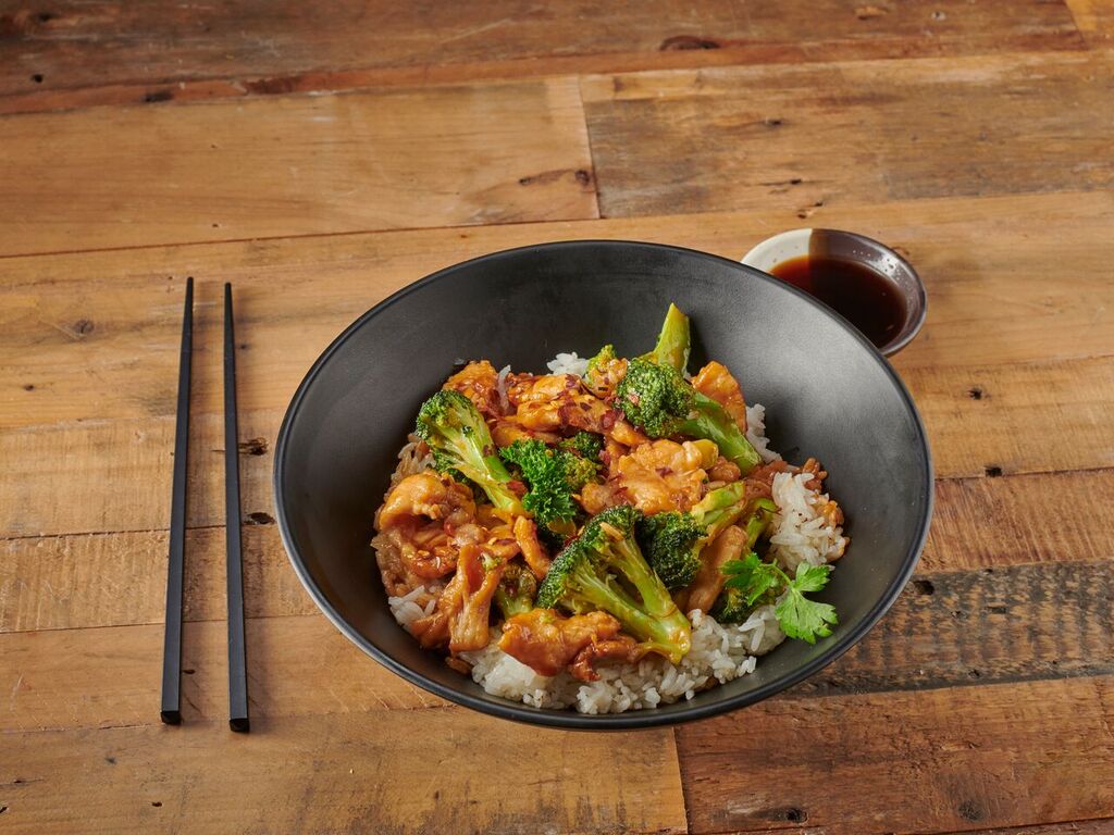 Order 19a. Chicken with Broccoli Lunch Special food online from China Pavilion store, Denville on bringmethat.com