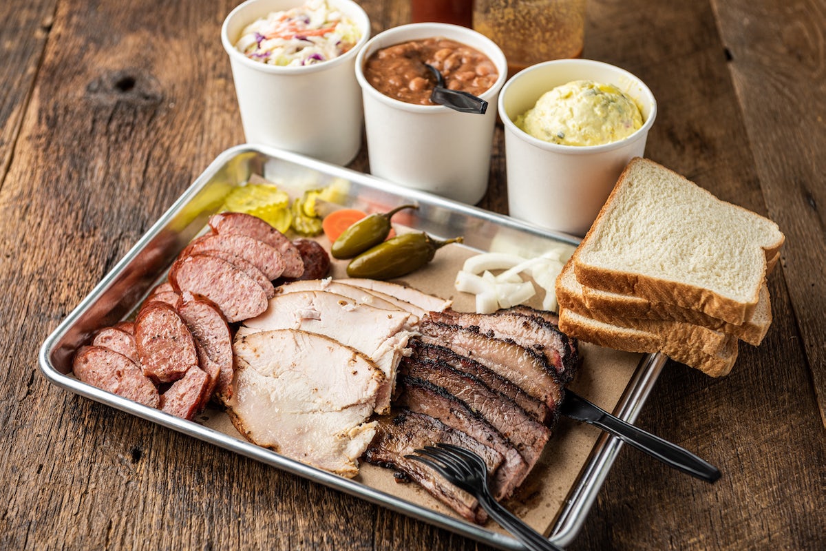 Order 3 Meat Plate food online from Smokey Mo's Bbq store, Austin on bringmethat.com