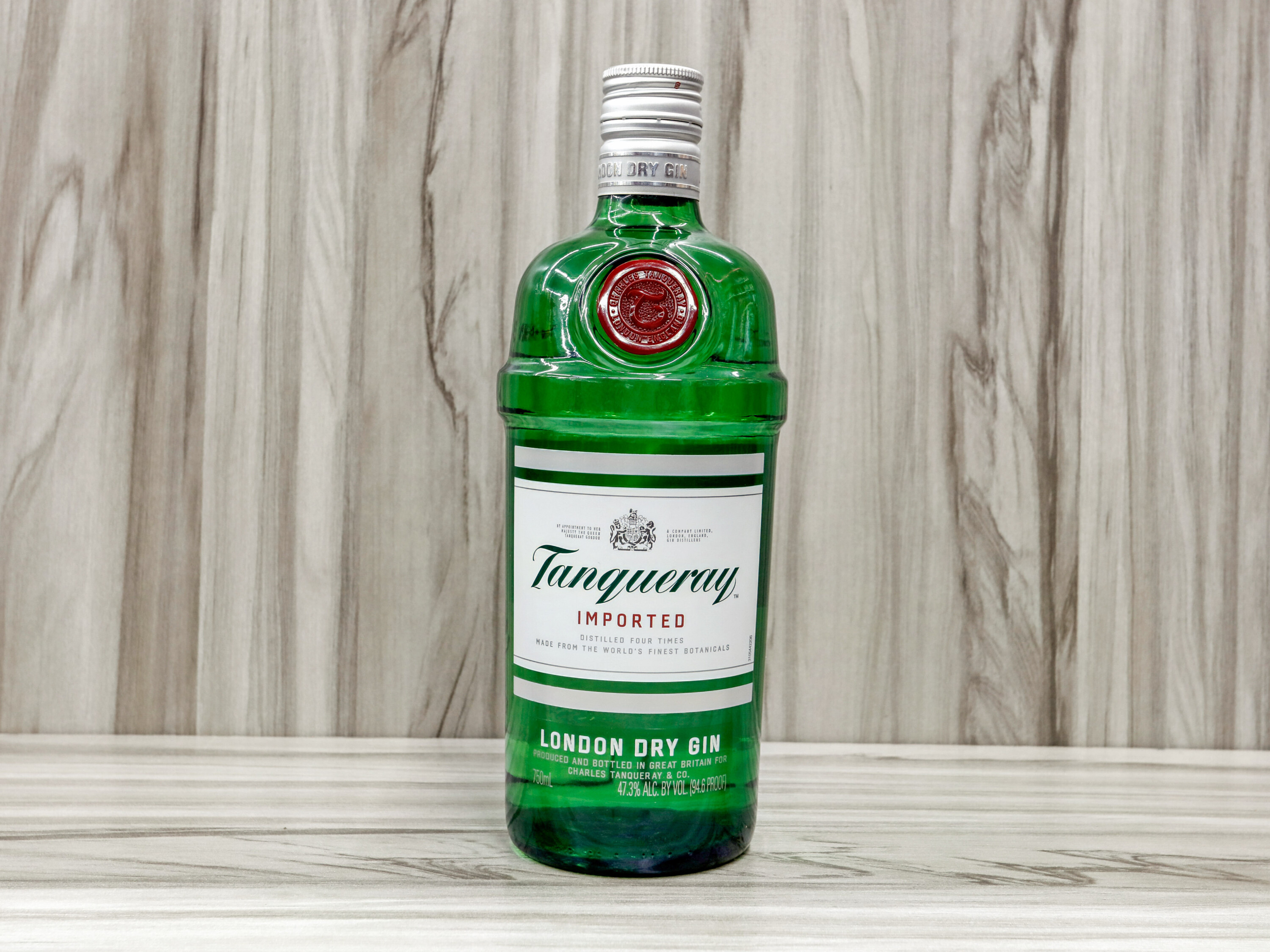 Order 750 ml Tanqueray London Dry Gin food online from Shamrock Wines & Liquors store, Bronx on bringmethat.com