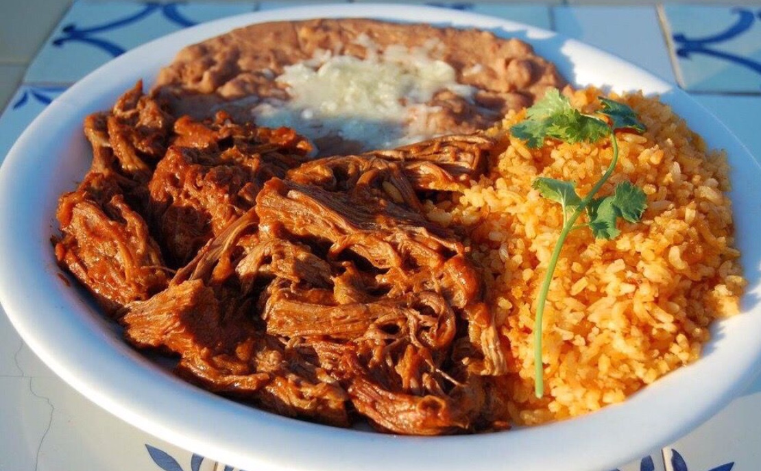 Order Chile Colorado Beef Combo food online from Casa Pasilla Mexican Kitchen store, Valencia on bringmethat.com